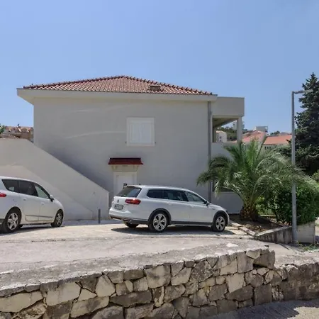 Kiara Apartma